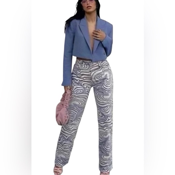 Zara Abstract doodle, cotton jean, button closure, high waist, straight leg, sz8 - Picture 8 of 9